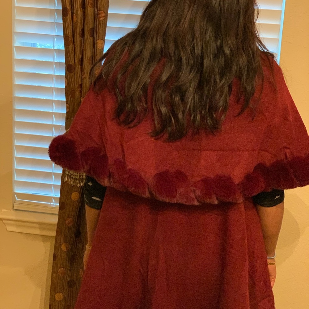 Elegant Women's Dyed Fox Fur-Trim